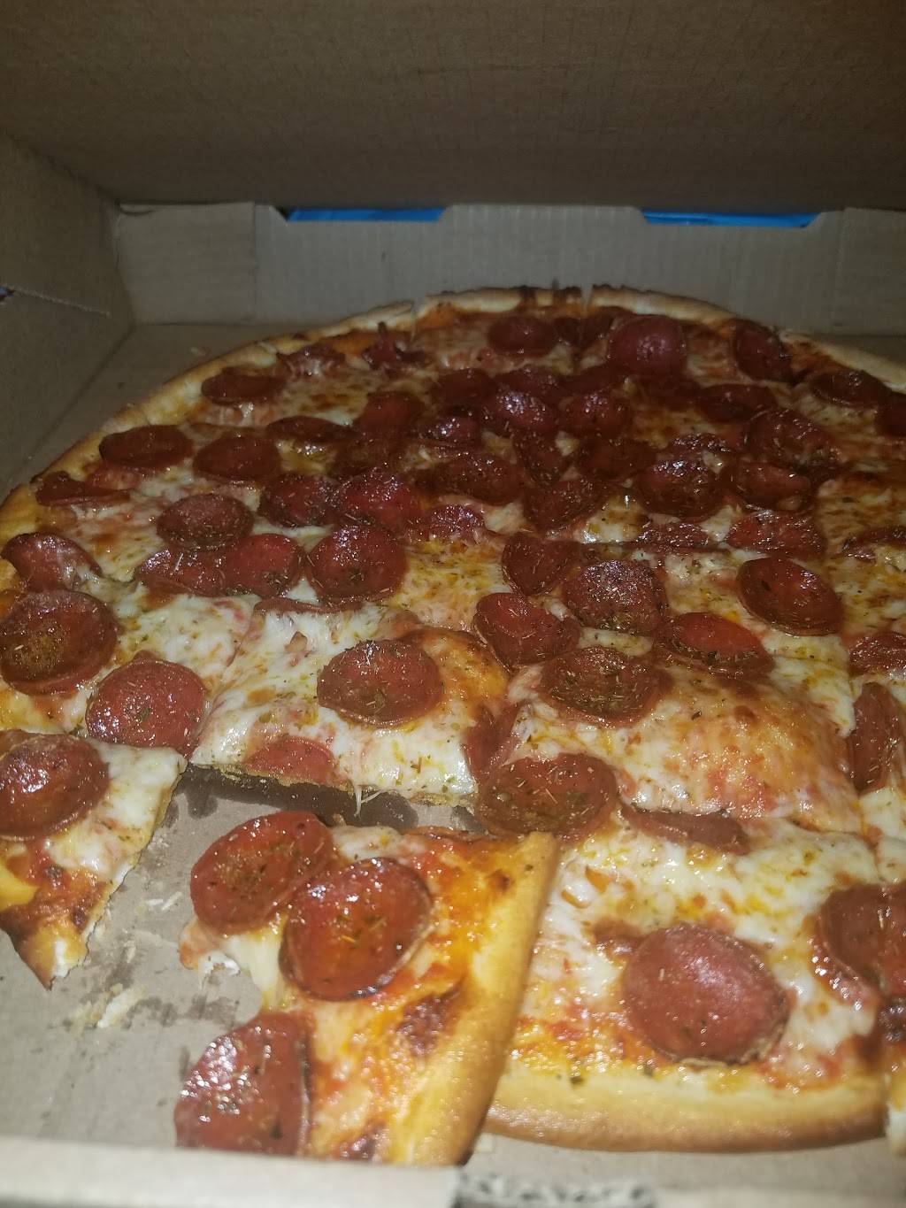 Bellas Pizza | restaurant | 958 Demorest Rd, Columbus, OH 43204, USA | 6142743358 OR +1 614-274-3358