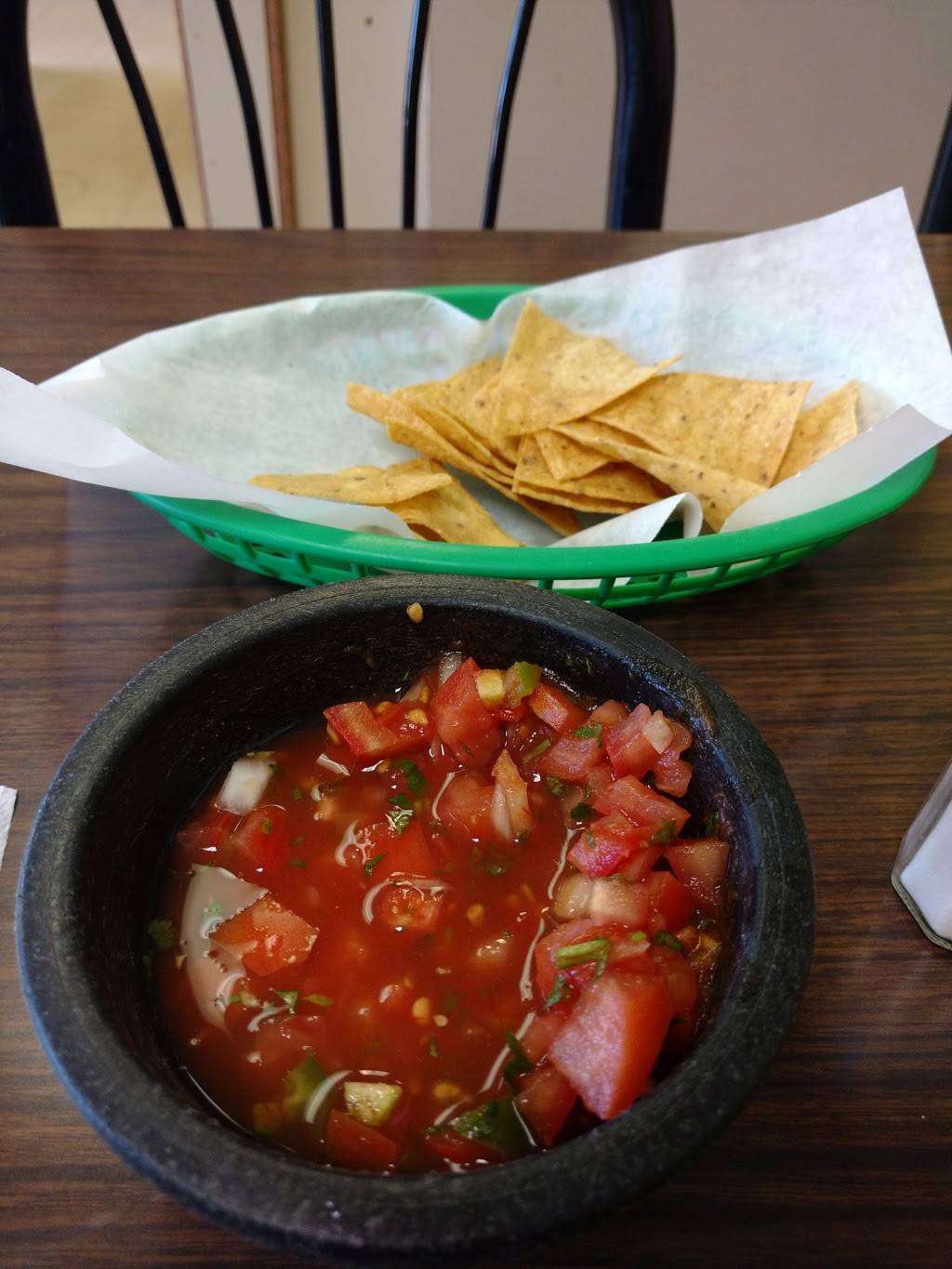 Algonquin Mexican Restaurant | restaurant | 648 S Main St, Algonquin, IL 60102, USA | 8474581390 OR +1 847-458-1390