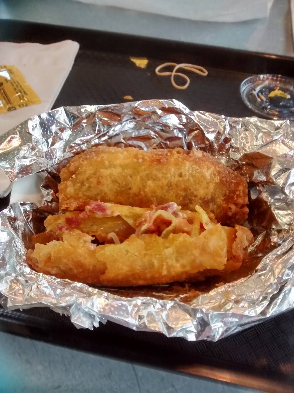 Bread Basket Deli | restaurant | 26667 Eight Mile Rd, Redford Charter Twp, MI 48240, USA | 3133874767 OR +1 313-387-4767