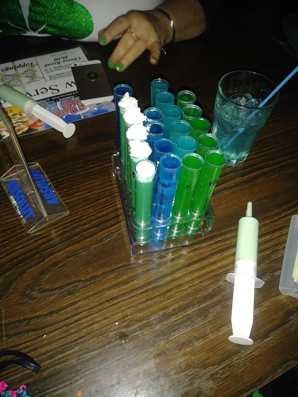 Captains Quarters Lounge | night club | 6011 E Atherton Rd, Burton, MI 48519, USA | 8107438450 OR +1 810-743-8450