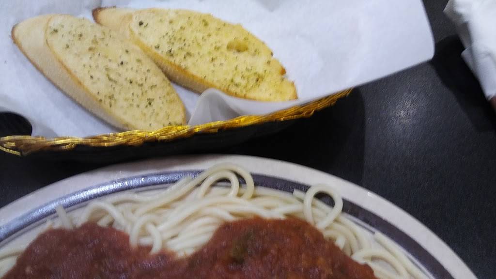 Pizza Inn | restaurant | 1441 S Pollock St, Selma, NC 27576, USA | 9199654400 OR +1 919-965-4400