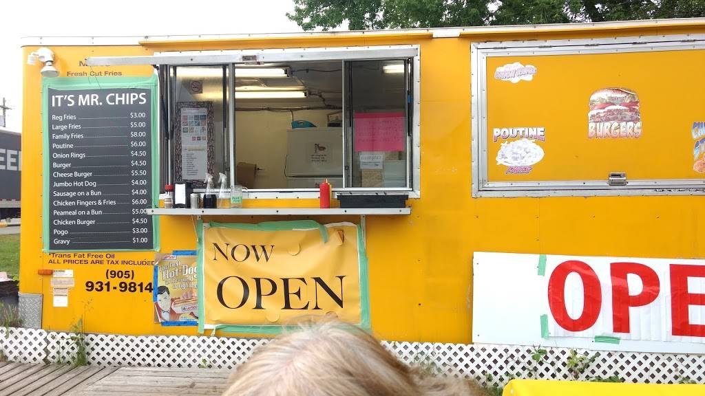 Mr. Chips | restaurant | 87 Connaught Ave, Welland, ON L3C 1G7, Canada | 9059319814 OR +1 905-931-9814