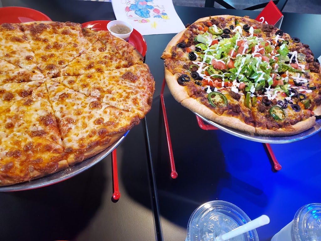 Hot Stone Pizzeria | restaurant | 111 N Madison St, Webb City, MO 64870, USA | 4177170298 OR +1 417-717-0298