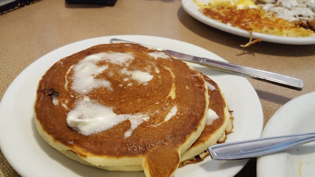 Dennys | restaurant | 122 Sunrise Ave, Roseville, CA 95661, USA | 9167838212 OR +1 916-783-8212