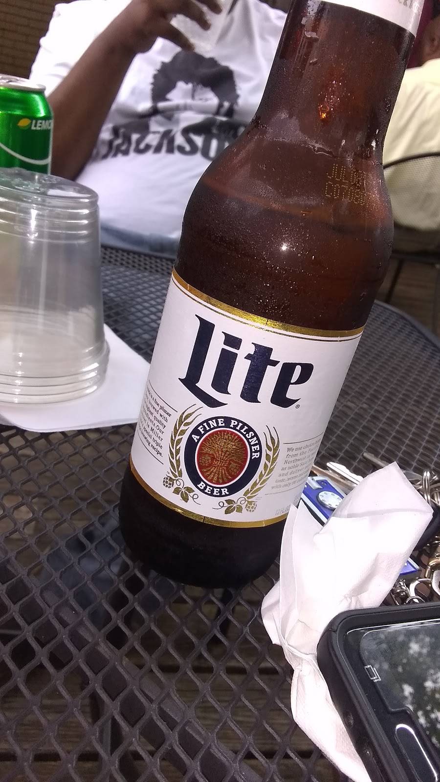 Tees Place Restaurant & Entertainment | restaurant | 1708 Jordan Ln NW Suite C, Huntsville, AL 35816, USA | 2564893096 OR +1 256-489-3096