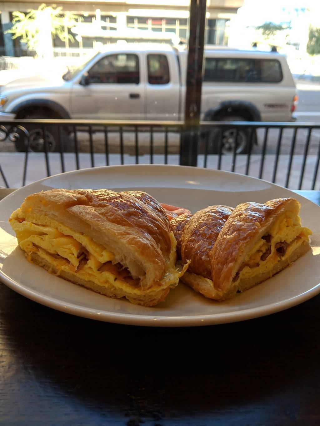 la Madeleine French Bakery & Café Phoenix | restaurant | 45 W Jefferson St, Phoenix, AZ 85003, USA | 4804368152 OR +1 480-436-8152