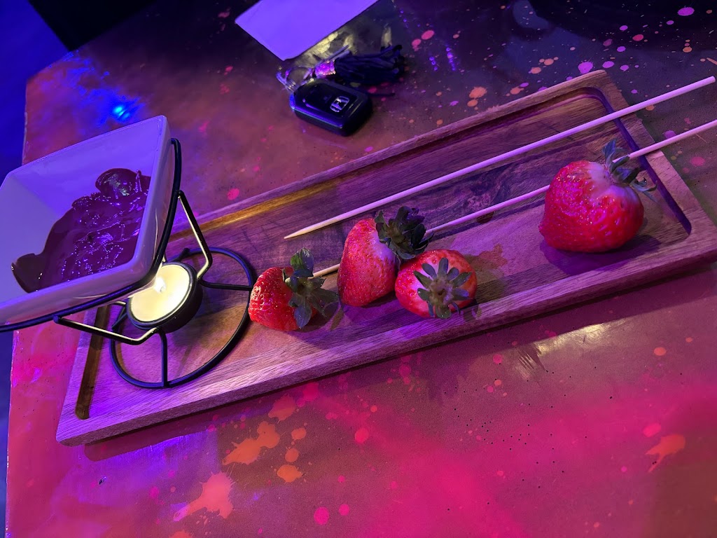 Mira Ve Colombian Street Food | restaurant | 105 Mammoth Rd, Lowell, MA 01854, USA | 9785966688 OR +1 978-596-6688