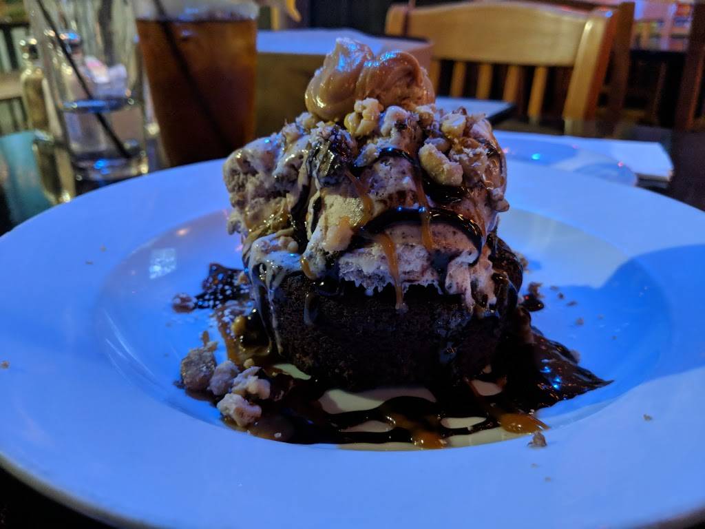 Buckleys in Queen Anne | restaurant | 232 1st Ave W, Seattle, WA 98119, USA | 2066910232 OR +1 206-691-0232