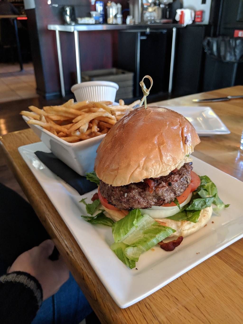 WEST MAIN KITCHEN & BAR | restaurant | 2710 W Main St, Wappingers Falls, NY 12590, USA | 8452970510 OR +1 845-297-0510