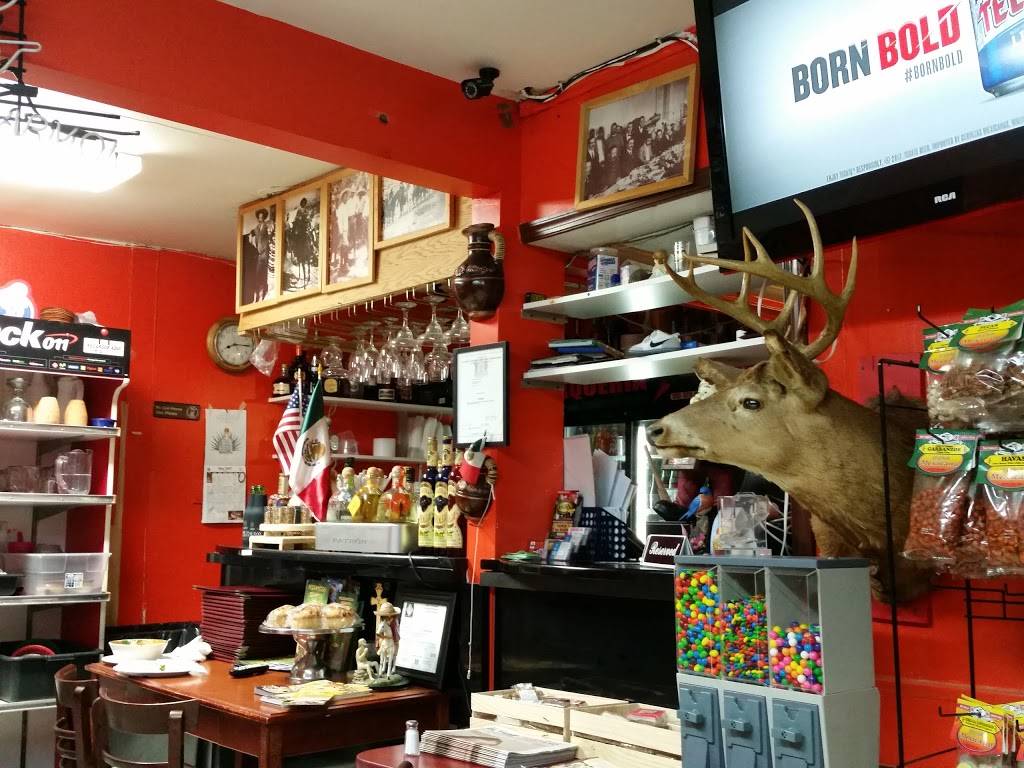 Los Taquitos De Puebla | restaurant | 241 N Dupont Hwy, New Castle, DE 19720, USA | 3023289490 OR +1 302-328-9490