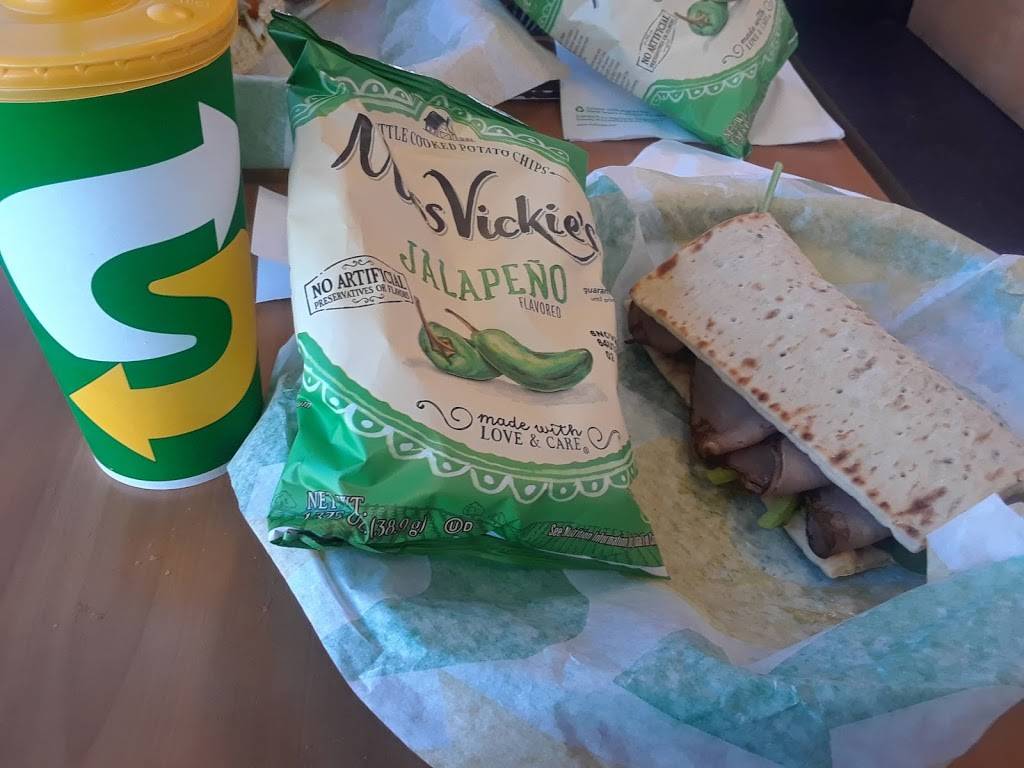 Subway Restaurants | restaurant | 4070 Tweedy Blvd A, South Gate, CA 90280, USA | 3235662100 OR +1 323-566-2100