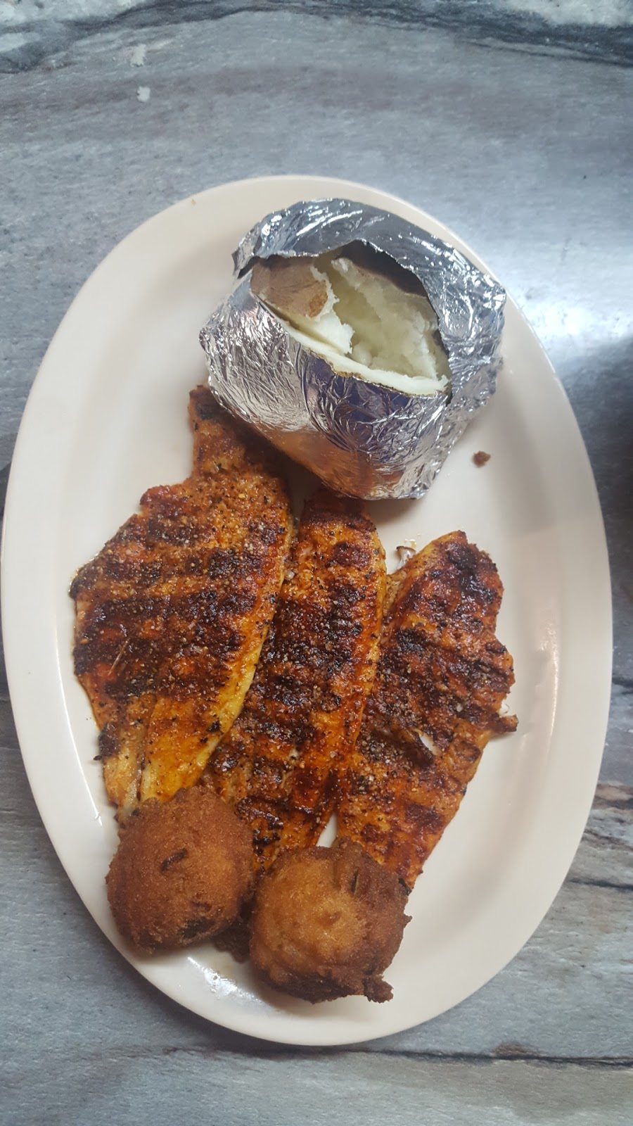 Browns Landing | restaurant | 120 Browns Landing Rd, Winnsboro, LA 71295, USA | 3184355291 OR +1 318-435-5291