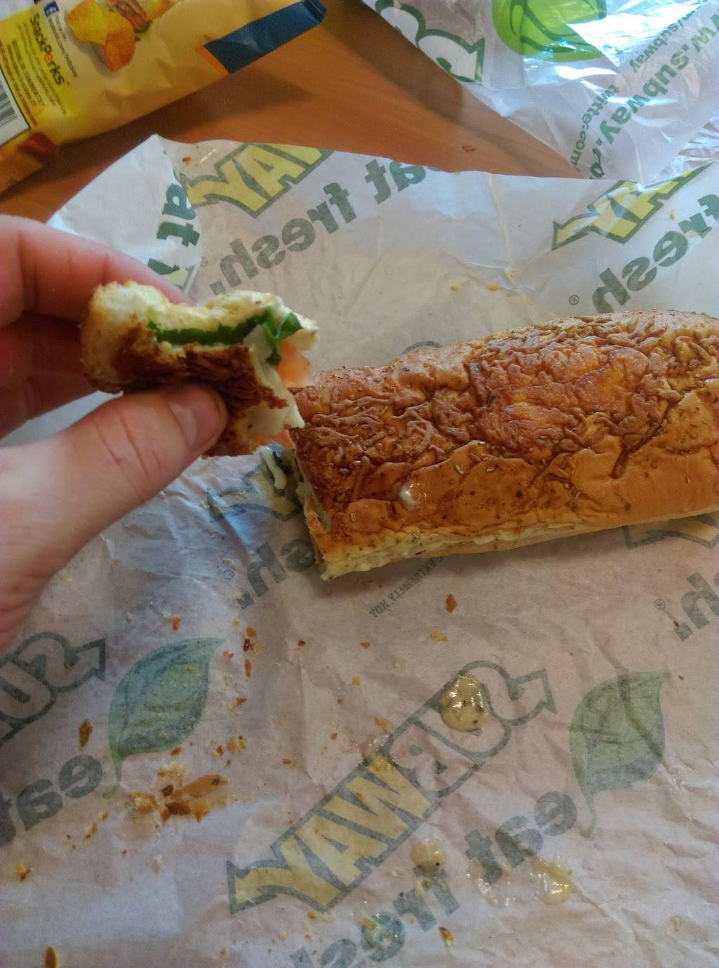 Subway | restaurant | 560 Union St, Waterloo, IN 46793, USA | 2608372600 OR +1 260-837-2600