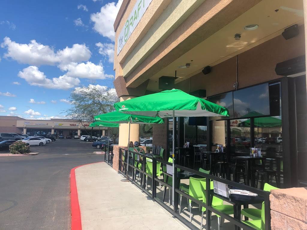 The Draft Sports Grill | restaurant | 542 W Baseline Rd, Mesa, AZ 85210, USA | 4805888988 OR +1 480-588-8988