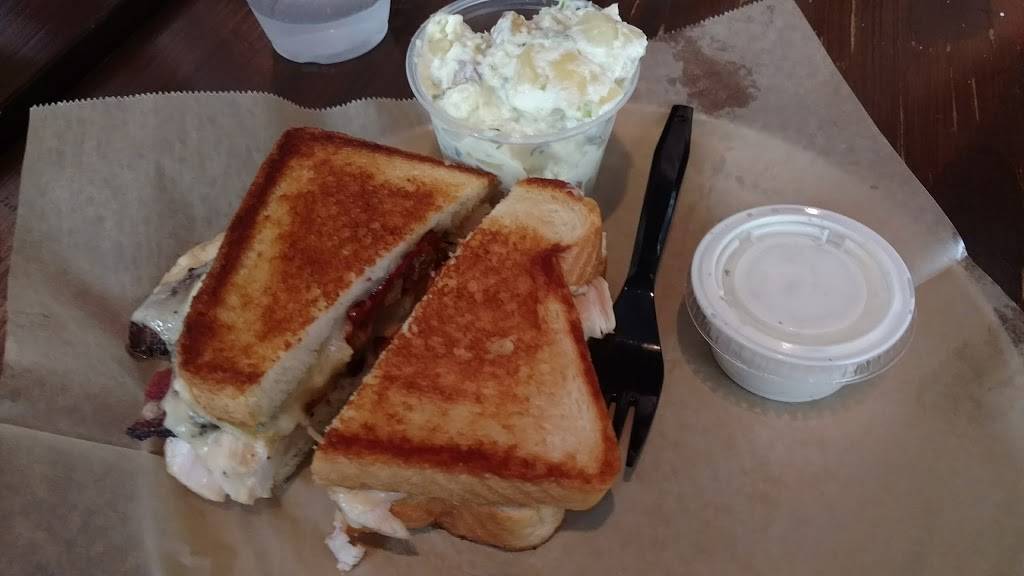 Linus & Peppers | restaurant | 126 S Salisbury St, Raleigh, NC 27601, USA | 9198333866 OR +1 919-833-3866