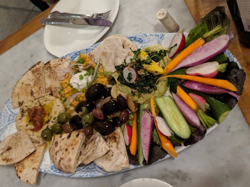 Jaffa Palms | restaurant | 10306 Venice Blvd, Los Angeles, CA 90034, USA | 4242988180 OR +1 424-298-8180