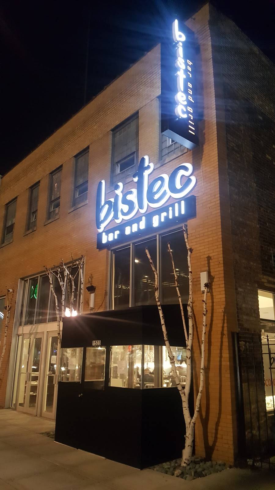 Bistec Bar & Grill | restaurant | 1523 N Kingsbury St, Chicago, IL 60642, USA | 3129293182 OR +1 312-929-3182