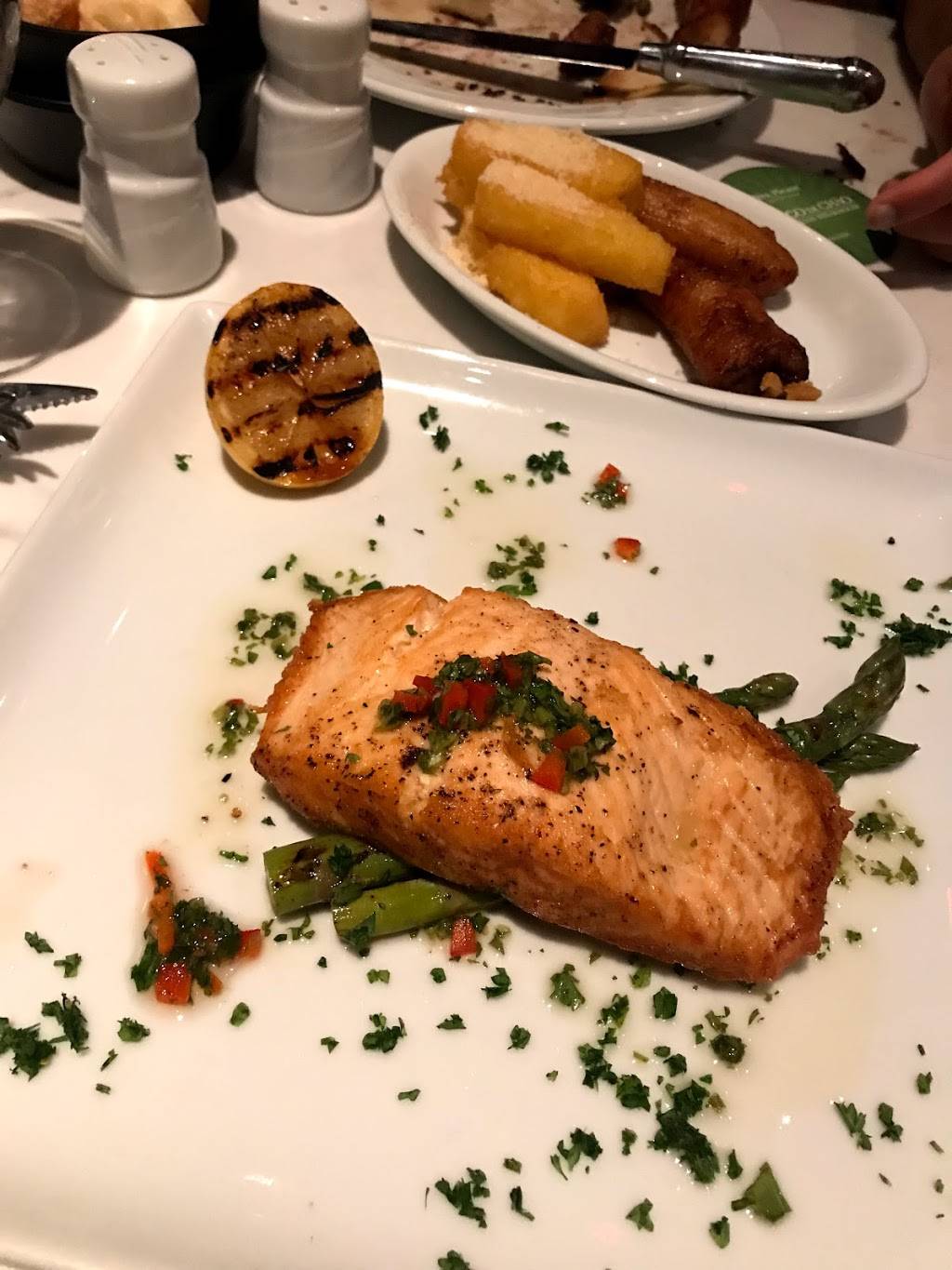 Fogo de Chão Brazilian Steakhouse | restaurant | 235 Old Country Rd, Carle Place, NY 11514, USA | 5165887100 OR +1 516-588-7100