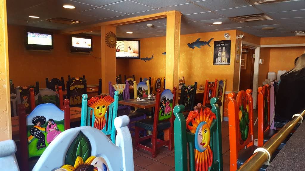 Cancúns Mexican Restaurant | restaurant | 75 Worcester St, North Grafton, MA 01536, USA | 5088398800 OR +1 508-839-8800