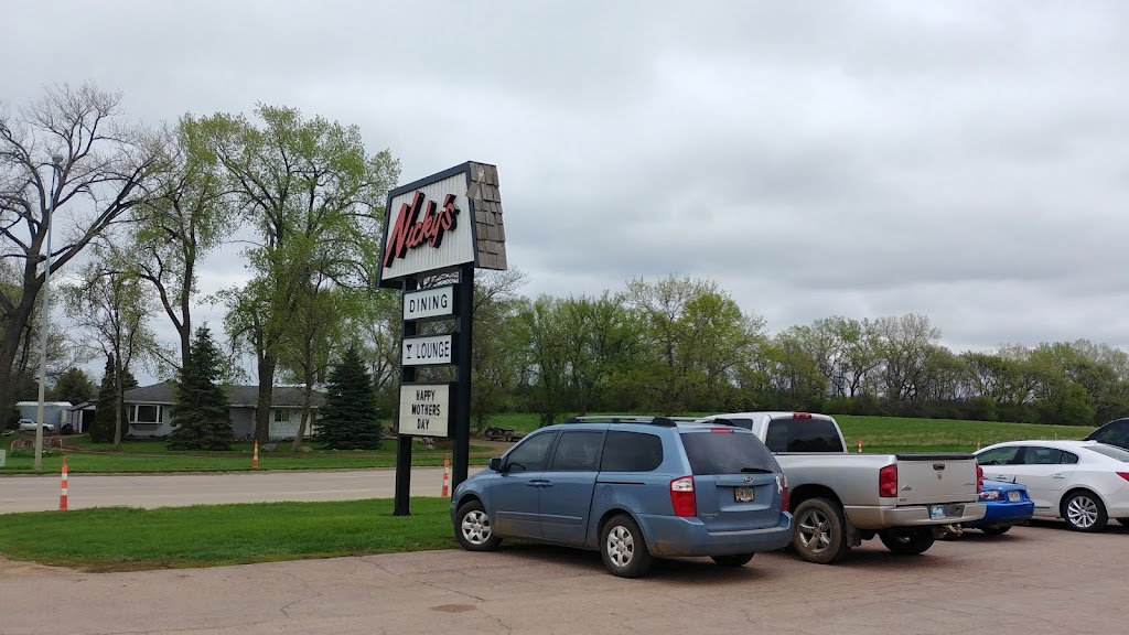 Nickys | restaurant | 1407 NW 2nd St, Madison, SD 57042, USA | 6052563791 OR +1 605-256-3791