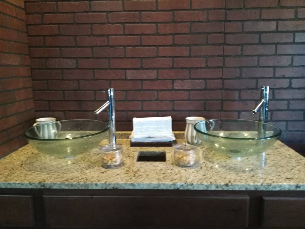 Prime 10 | restaurant | 15600 W 10 Mile Rd #17, Southfield, MI 48075, USA | 2483277344 OR +1 248-327-7344