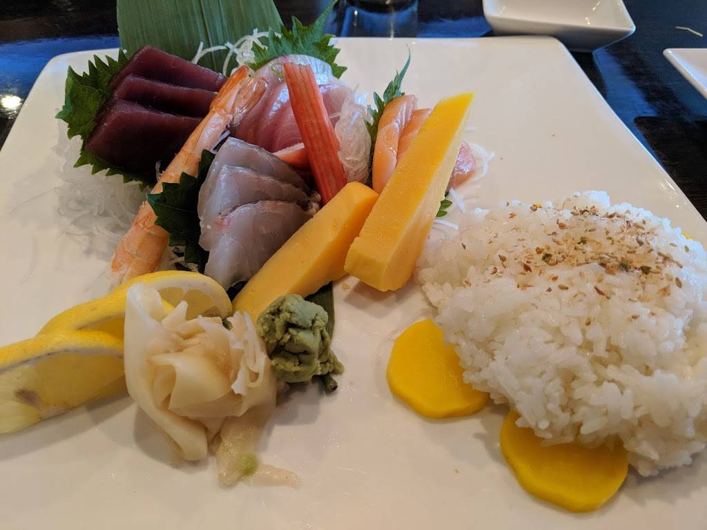 Kumo Sushi & Lounge | restaurant | 168 Danbury Road (Stop & Shop Shopping Center), New Milford, CT 06776, USA | 8607995711 OR +1 860-799-5711