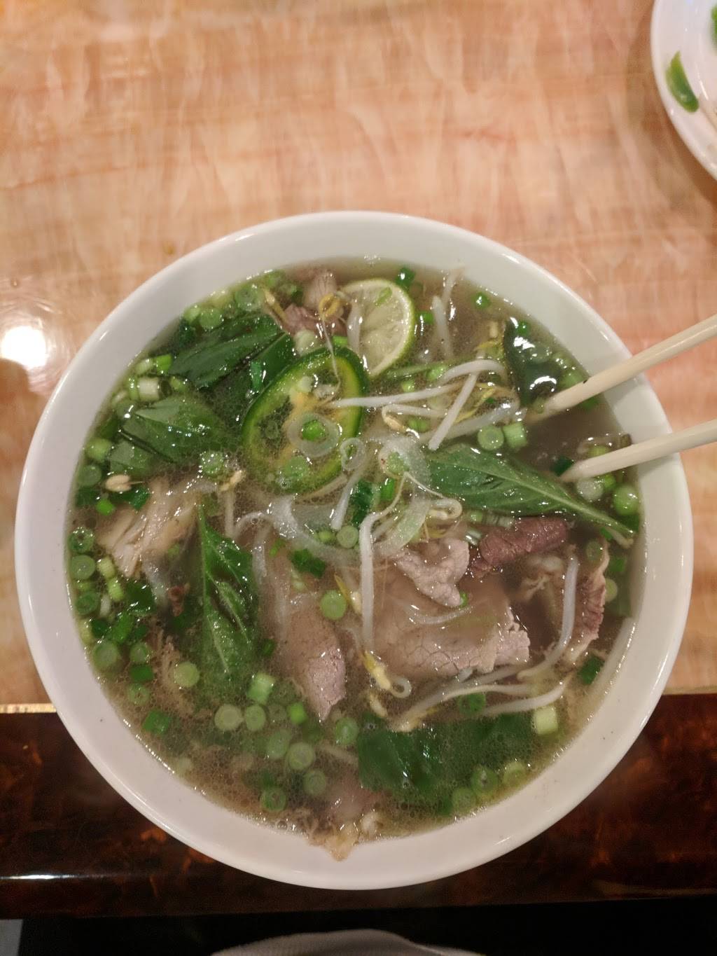 Hanois Pho | restaurant | 1501 West Chester Pike, Havertown, PA 19083, USA | 4844545105 OR +1 484-454-5105