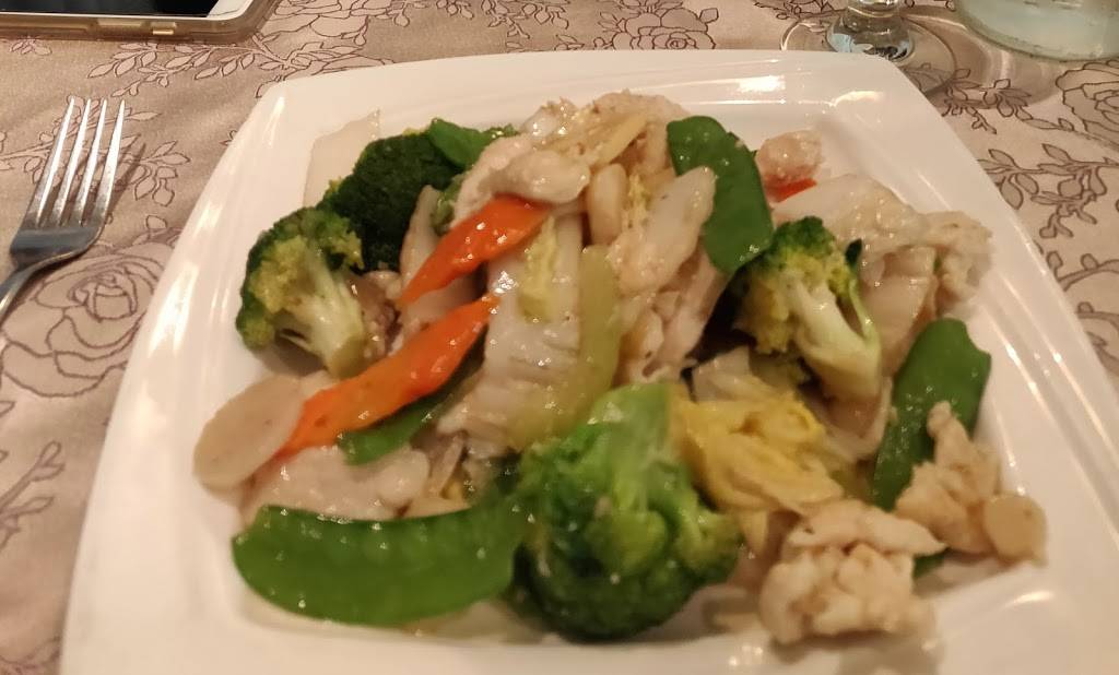 Restaurant Lian Yuan | restaurant | 255 Boulevard Sir-Wilfrid-Laurier, Beloeil, QC J3G 2E4, Canada | 4504676767 OR +1 450-467-6767