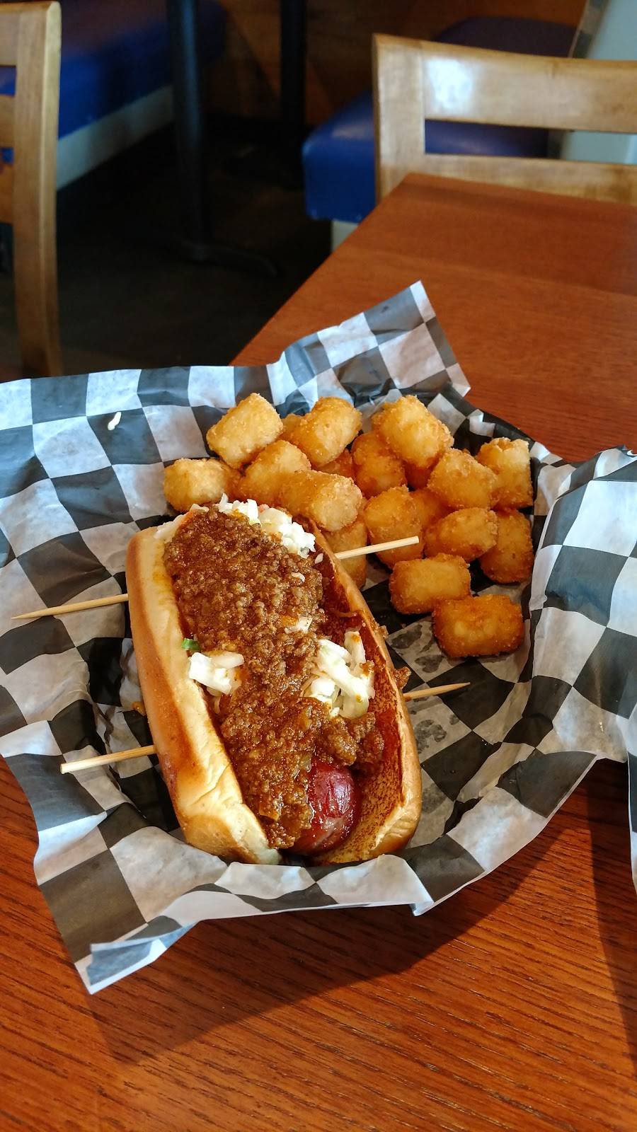 American Burger Co | restaurant | 14130 Rivergate Pkwy, Charlotte, NC 28273, USA | 7044947356 OR +1 704-494-7356