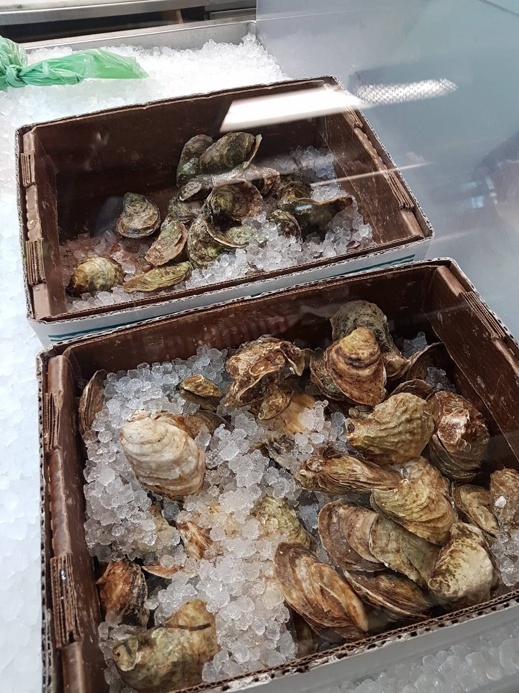 Le Poisson Volant | restaurant | 584 Chemin de Saint-Jean, La Prairie, QC J5R 2L1, Canada | 4504448821 OR +1 450-444-8821