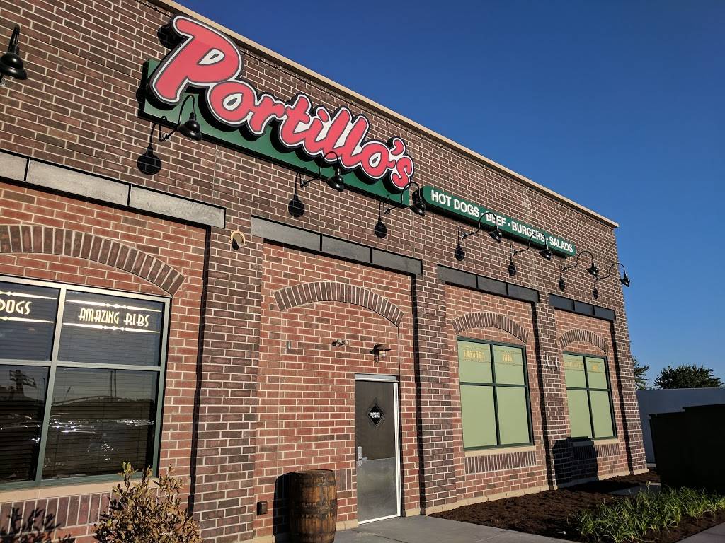Portillos Hot Dogs | meal takeaway | 9201 E 116th St, Fishers, IN 46037, USA | 3175881111 OR +1 317-588-1111