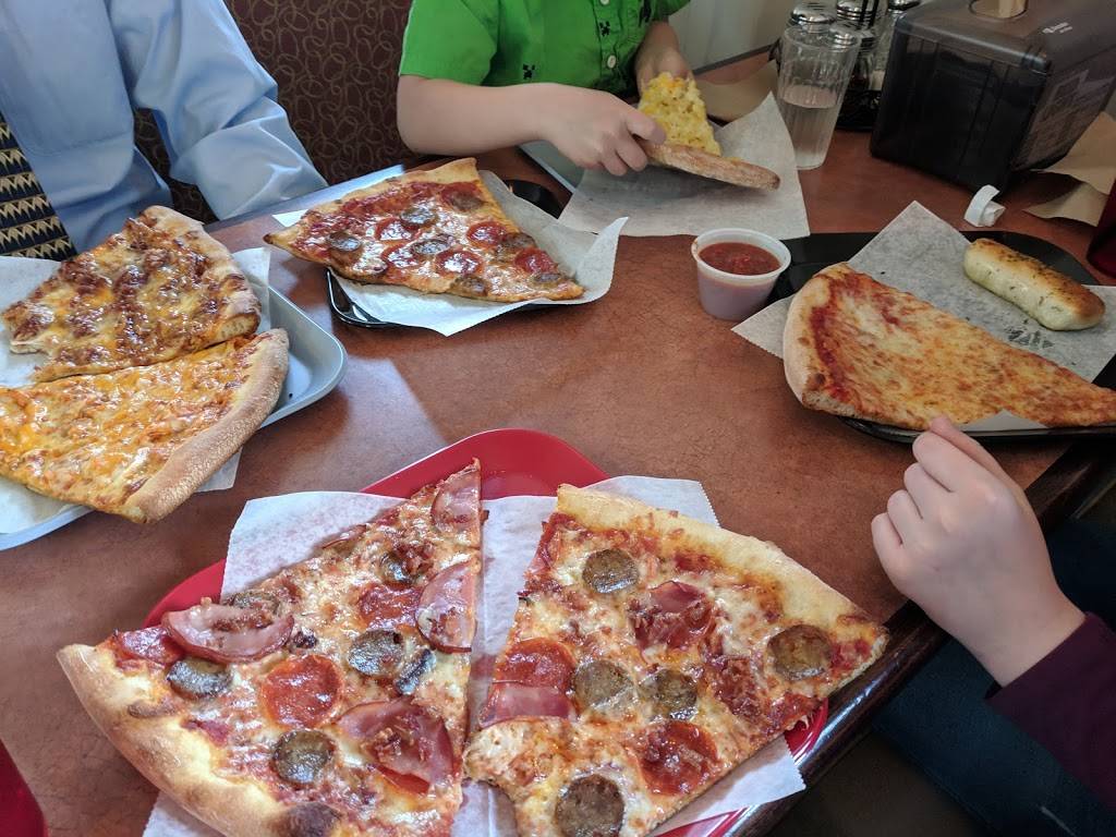 Pizza Di Roma West | restaurant | 439 Grand Canyon Dr, Madison, WI 53719, USA | 6088411610 OR +1 608-841-1610