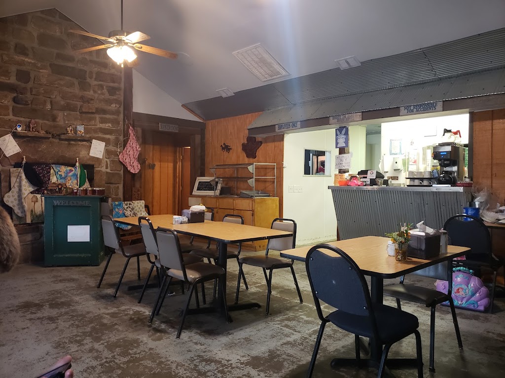 Kapps Country Kitchen LLC | restaurant | 17557 Buckner Dr, Winona, MO 65588, USA | 5736043768 OR +1 573-604-3768