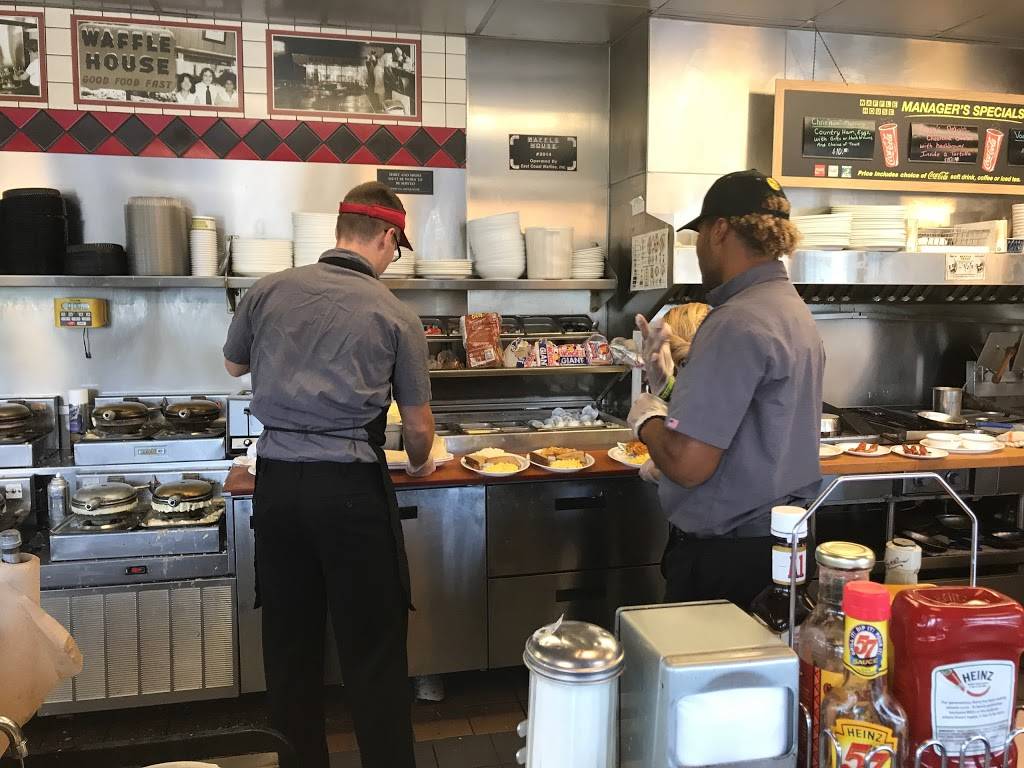 Waffle House | meal takeaway | 206 FL-436, Casselberry, FL 32707, USA | 4078342014 OR +1 407-834-2014