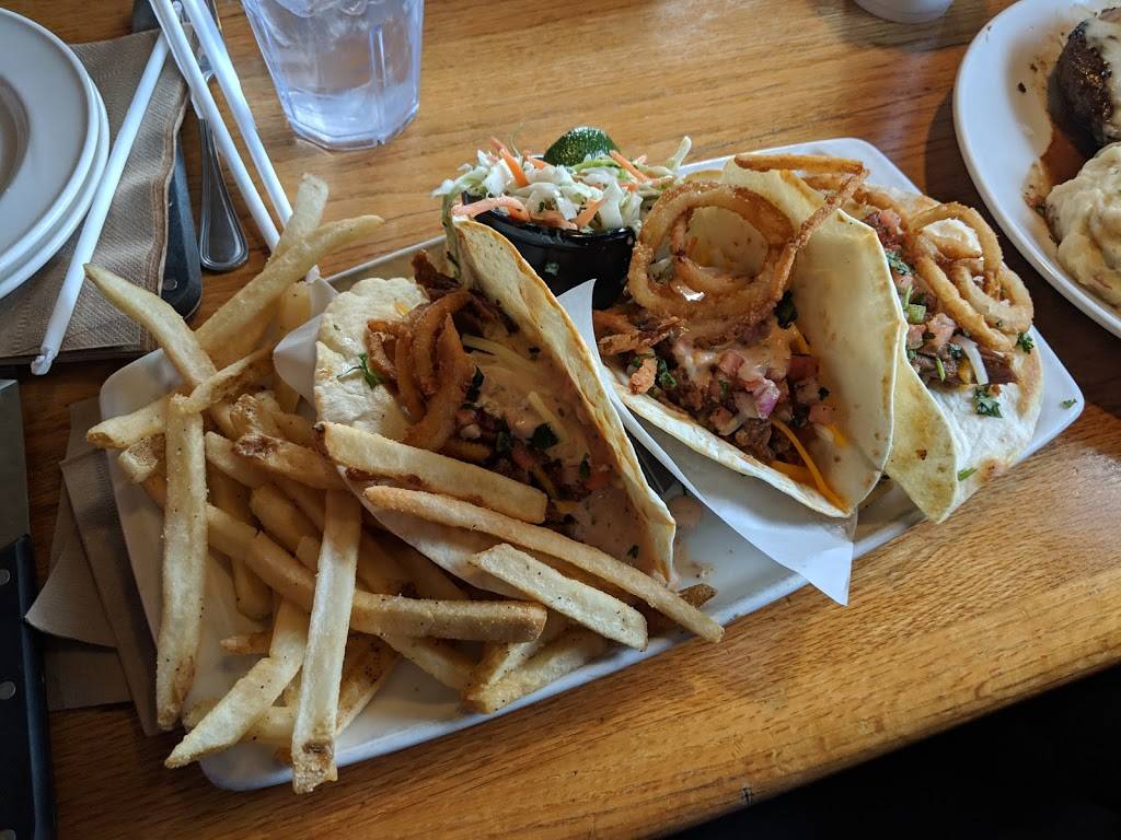 Applebees Grill + Bar | restaurant | 2200 N, OH-53, Fremont, OH 43420, USA | 4193550549 OR +1 419-355-0549