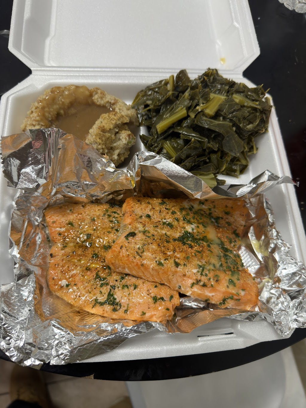 Diamond Soul Food | restaurant | 21570 Dequindre Rd, Warren, MI 48091, USA | 5866199816 OR +1 586-619-9816