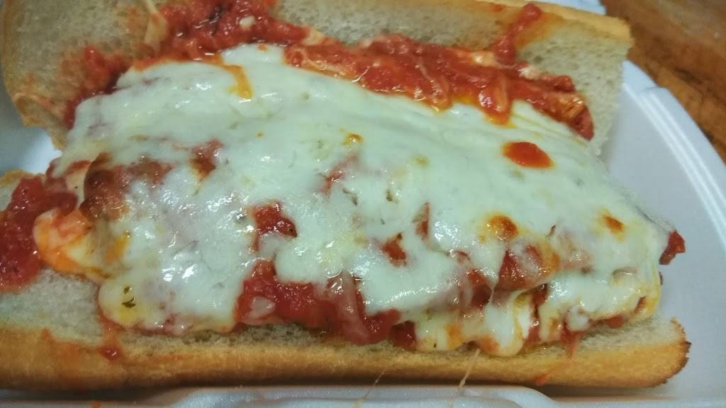 Giannis Pizza, Pasta, & More | restaurant | 15941 Edwards St, Huntington Beach, CA 92647, USA | 7148910473 OR +1 714-891-0473