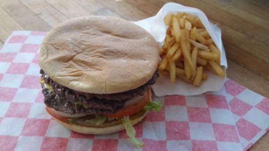 Lot-A-Burger | restaurant | 2807 Charles Page Blvd, Tulsa, OK 74127, USA | 9185833496 OR +1 918-583-3496