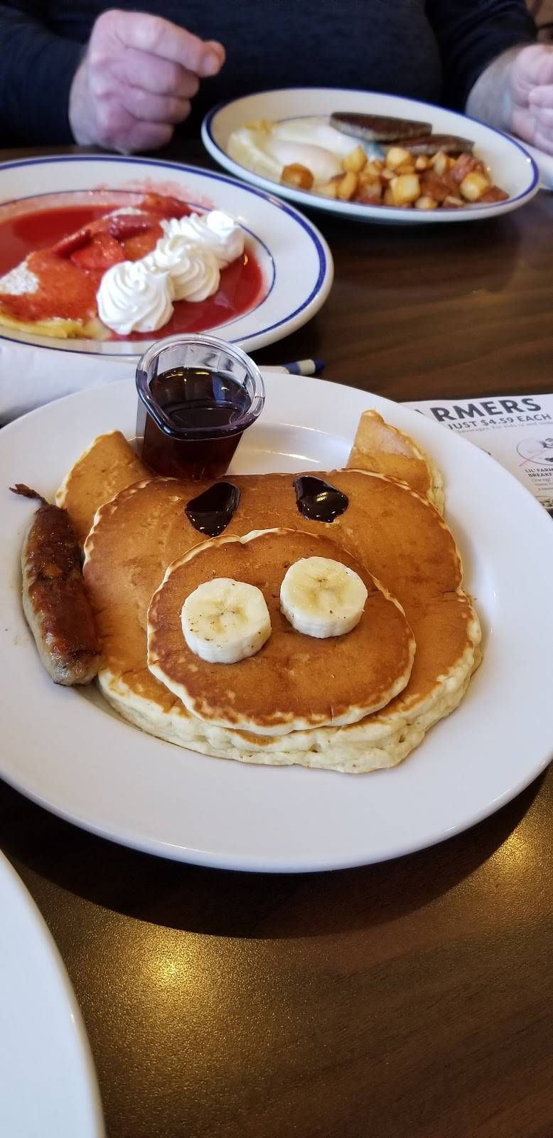 Bob Evans | restaurant | 2254 Pipestone Rd, Benton Harbor, MI 49022, USA | 2699250004 OR +1 269-925-0004