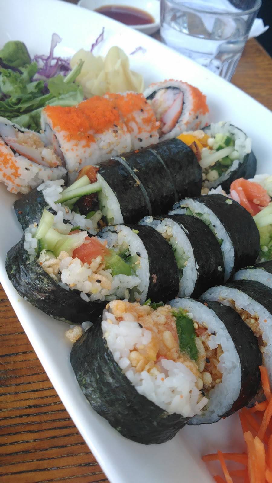 Sata Sushi | restaurant | 3349 Rue Ontario E, Montréal, QC H1W 1P8, Canada | 5145107282 OR +1 514-510-7282