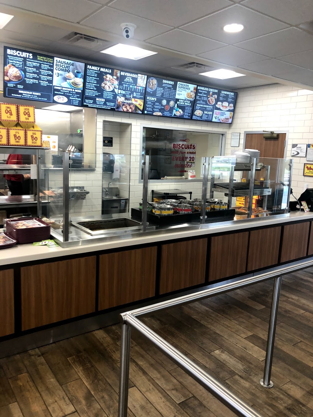 Bojangles | restaurant | 3213 Dauphin St, Mobile, AL 36606, USA | 2513785303 OR +1 251-378-5303