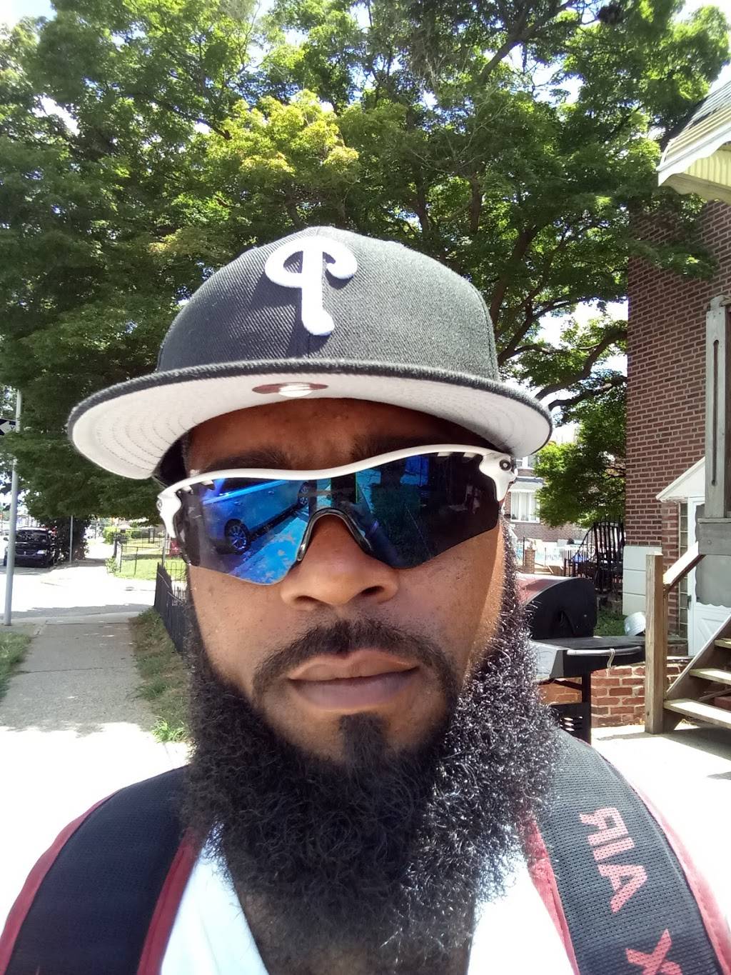 Super Fratellis Pizza | restaurant | 7732 Torresdale Ave, Philadelphia, PA 19136, USA | 2153338500 OR +1 215-333-8500