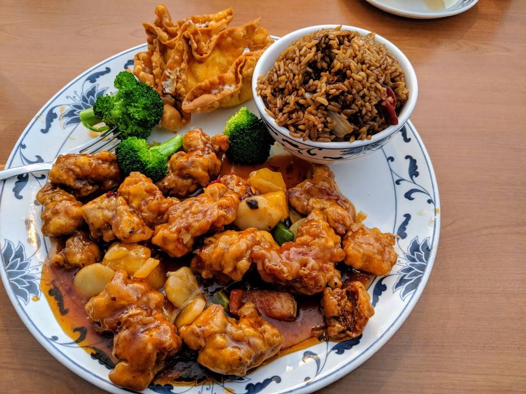 Sun Sun | restaurant | 239 Water St, Randolph, ME 04346, USA | 2075826688 OR +1 207-582-6688