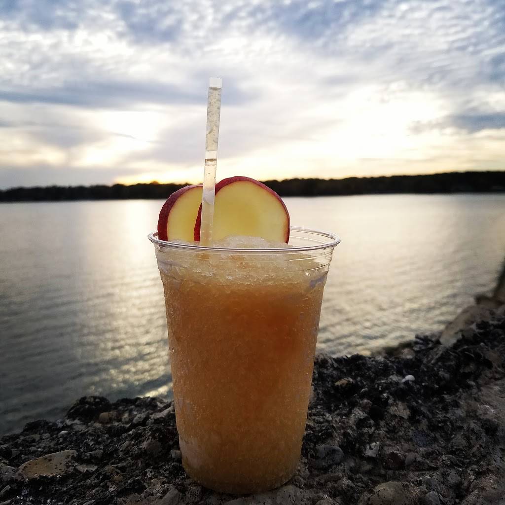 Hallidays Winery | restaurant | 2400 NE River Rd, Lake Milton, OH 44429, USA | 3306549463 OR +1 330-654-9463