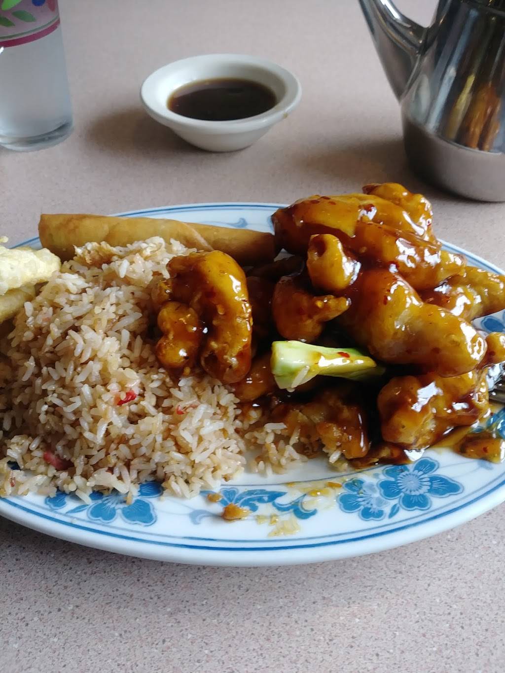 Szechuan Chinese Restaurant | restaurant | 1140 N Pacific Hwy, Cottage Grove, OR 97424, USA | 5419429338 OR +1 541-942-9338