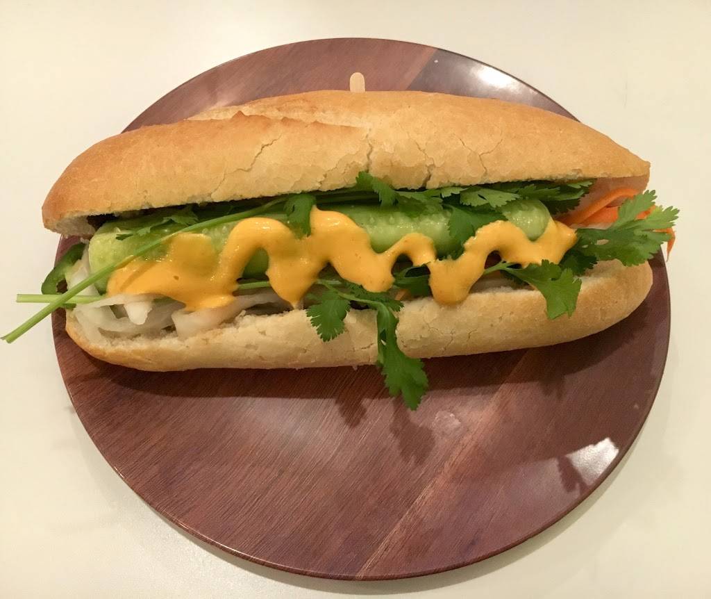 Alice & Friends Vegan Kitchen | restaurant | 5812 N Broadway, Chicago, IL 60660, USA | 7732758797 OR +1 773-275-8797