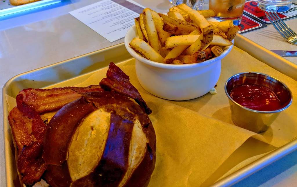 Bitter Toms Distillery | restaurant | 120 S Broadway St, Lake Orion, MI 48362, USA | 2486909535 OR +1 248-690-9535