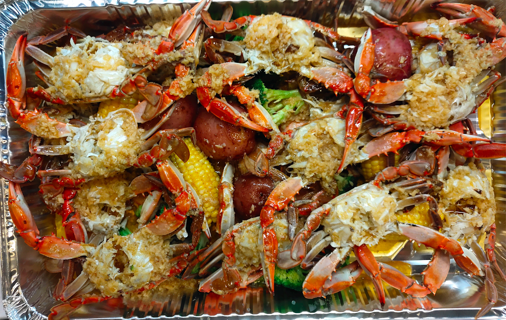 Crazy Crab House | restaurant | 6634 Frankford Ave, Philadelphia, PA 19135, USA | 2153329877 OR +1 215-332-9877