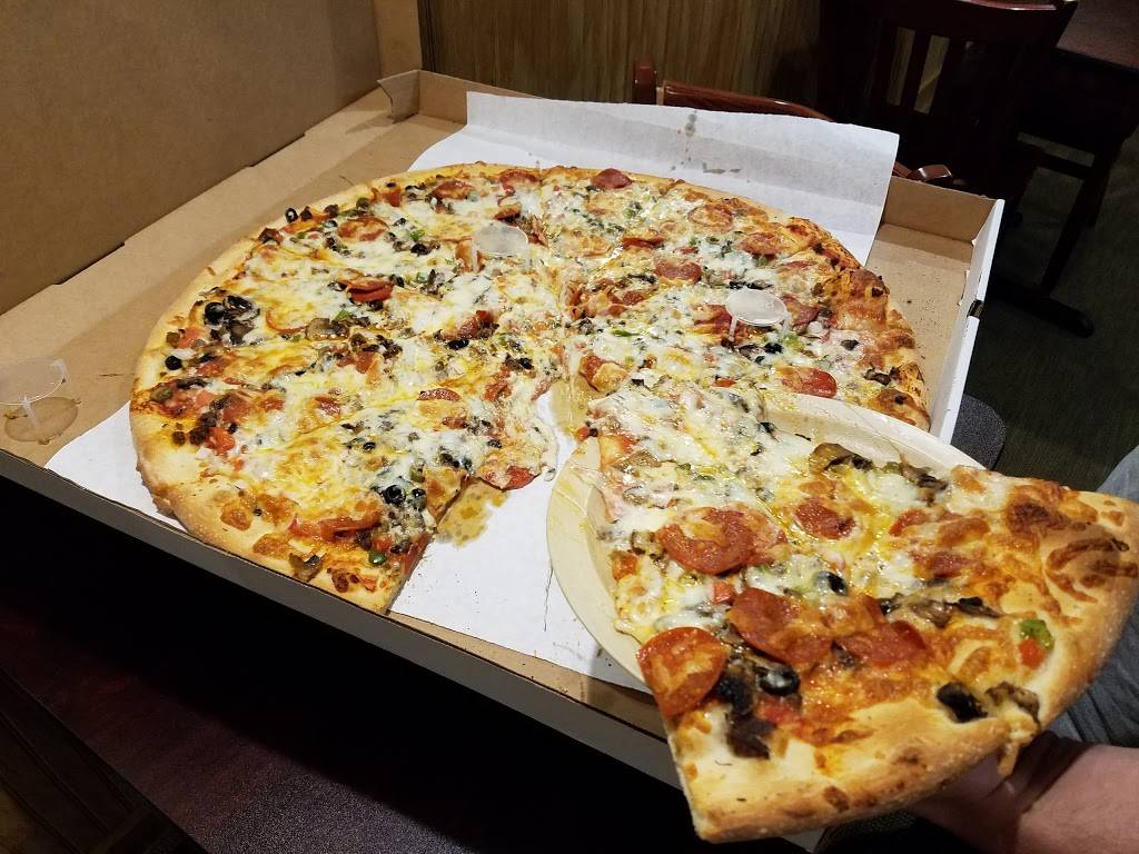 Dagwoods Pizza & Deli | restaurant | 7746 Spalding Dr, Norcross, GA 30092, USA | 7704417773 OR +1 770-441-7773