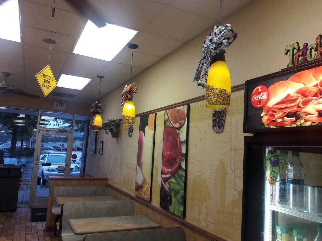 Subway | restaurant | 2200 Roswell Rd, Marietta, GA 30062, USA | 7705781818 OR +1 770-578-1818